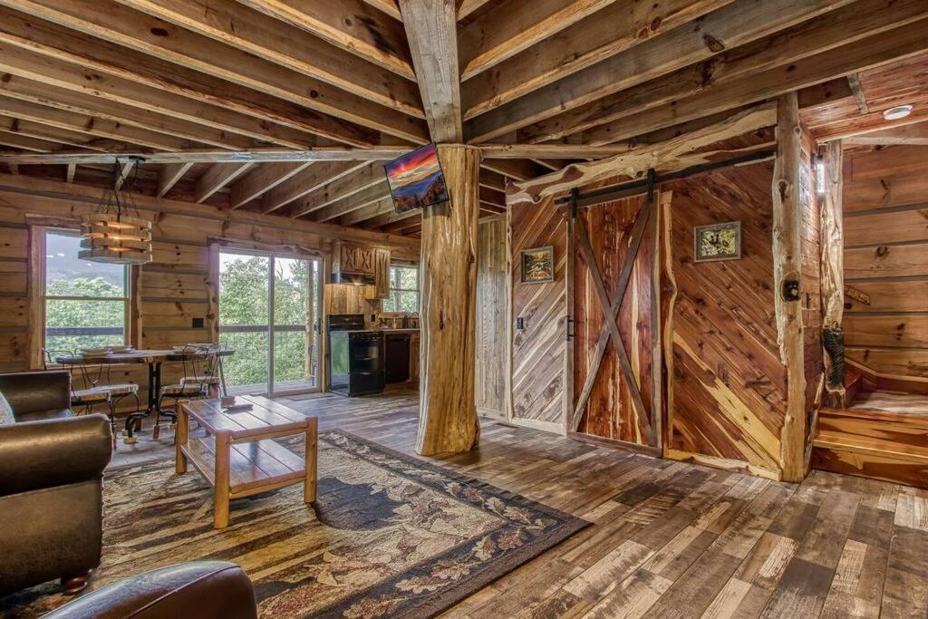 塞维尔维尔The Log Castle~Stunning Mountain Views~Hot Tub别墅 外观 照片