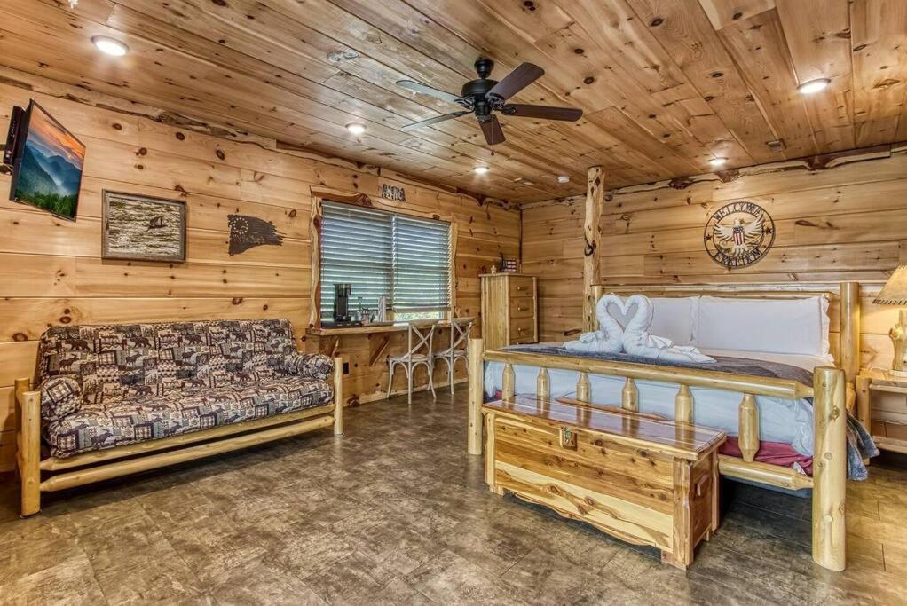 塞维尔维尔The Log Castle~Stunning Mountain Views~Hot Tub别墅 外观 照片