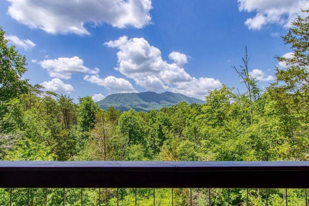 塞维尔维尔The Log Castle~Stunning Mountain Views~Hot Tub别墅 外观 照片